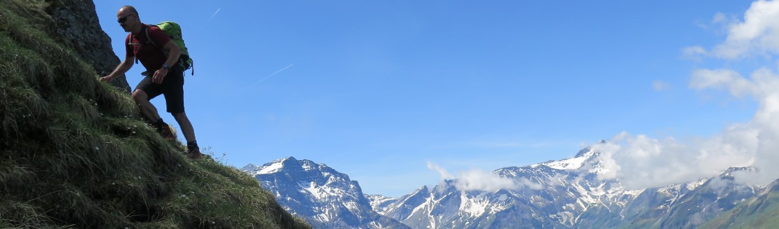 Ein Alpinwanderer im Glarnerland